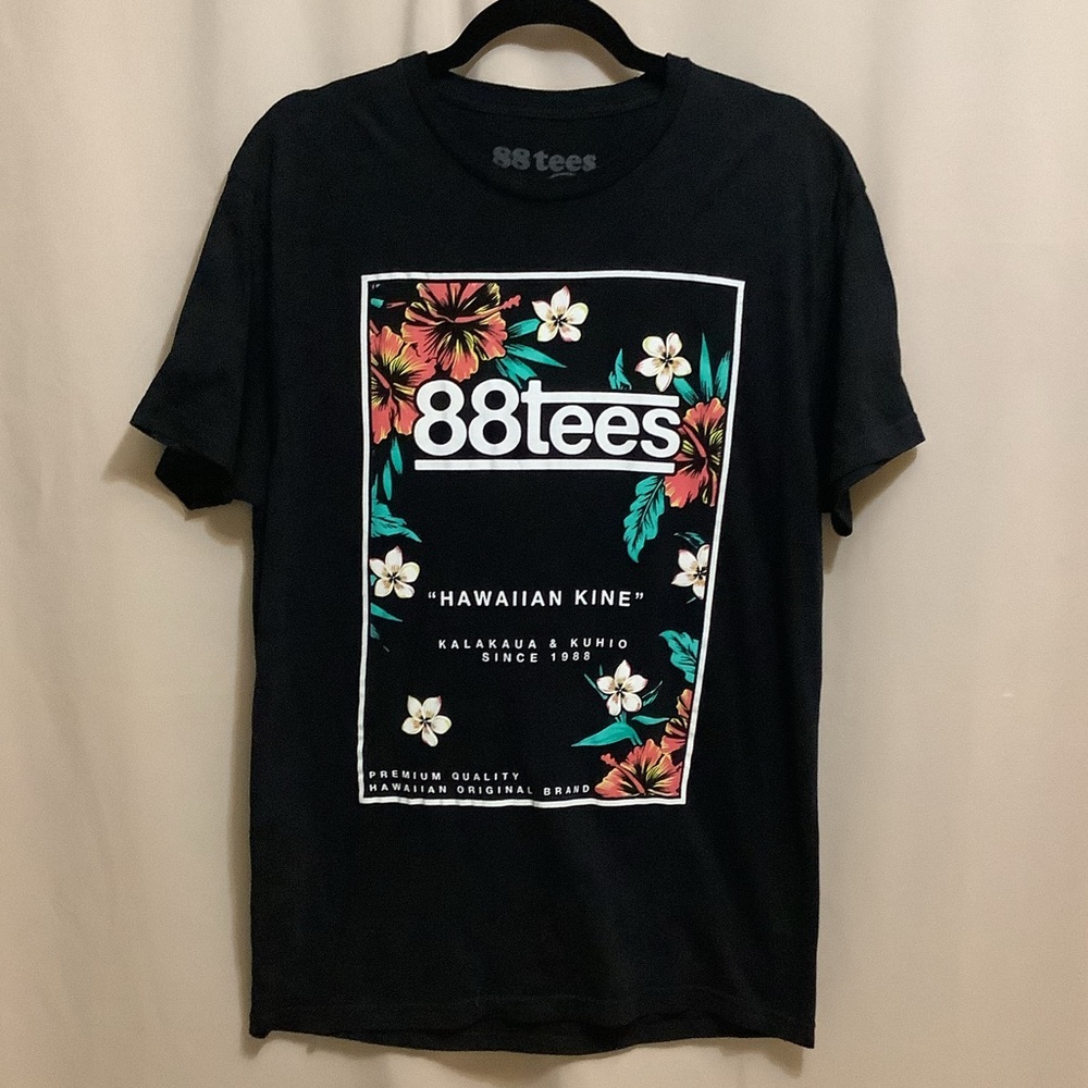 88 tees made in Hawaii floral graphic t-shirt